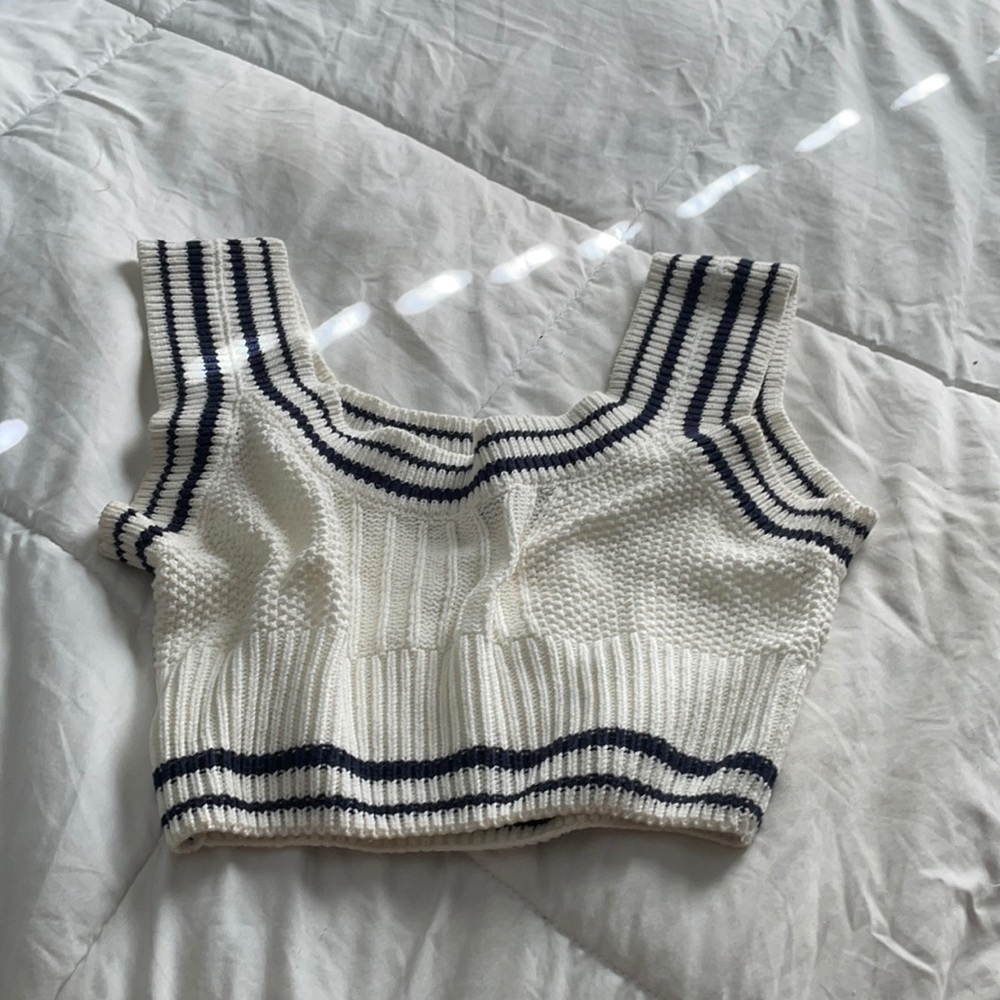 Sweater Cropped Tank Top